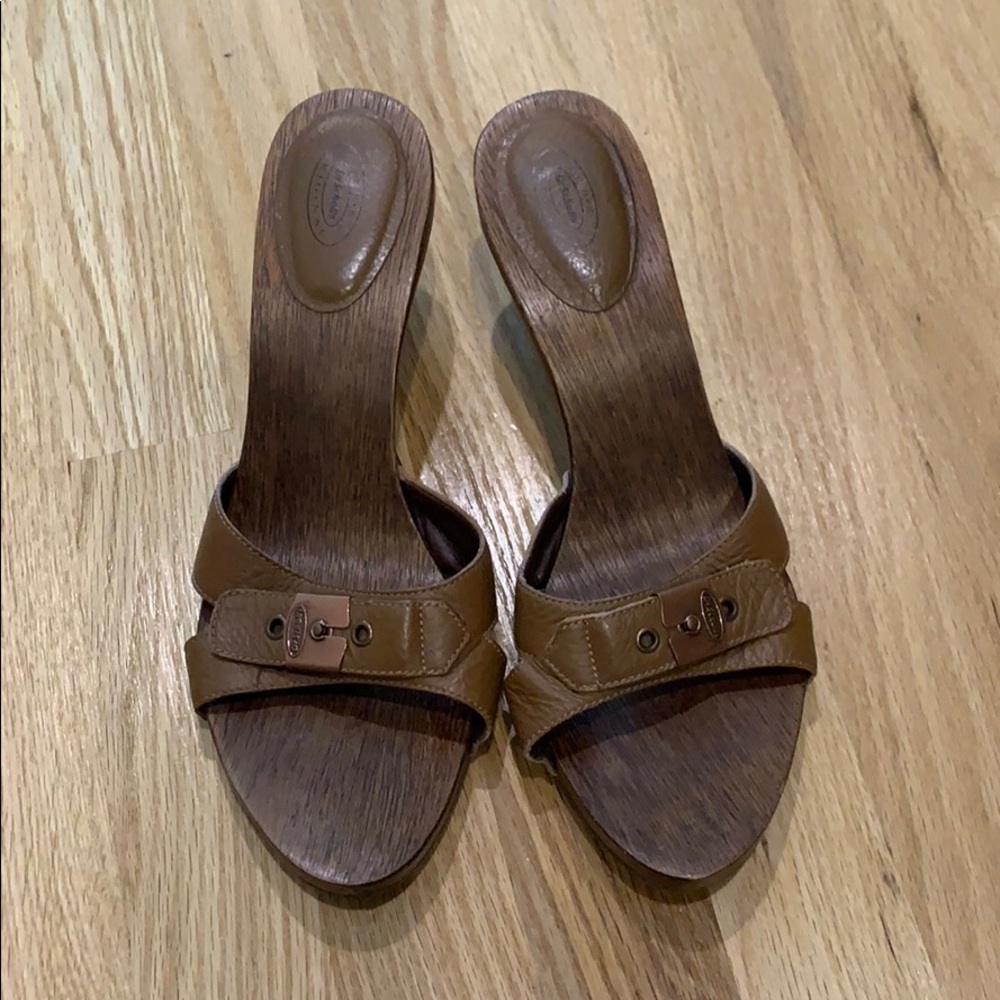 Dr. Scholl’s Kitten Heel Slides